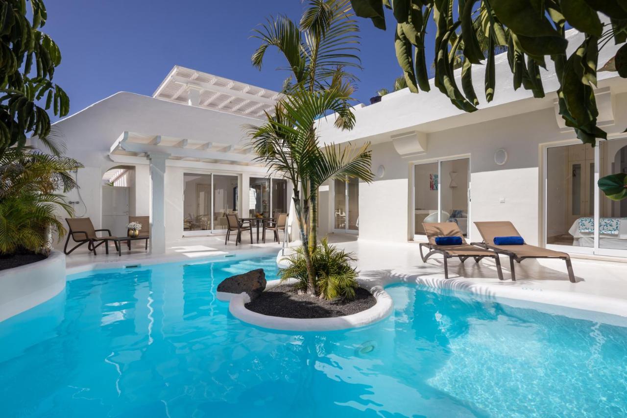 Premier Two-Bedroom Villa Private Pool Garden,1414146872:JPEG